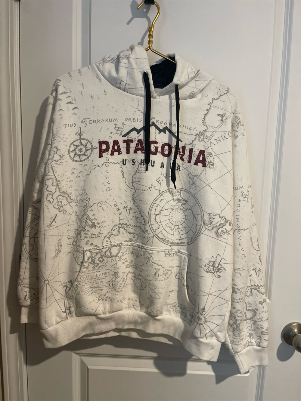 Patagonia White Crewneck Hoodie with Burgundy Logo & Map Graphic Womans XL